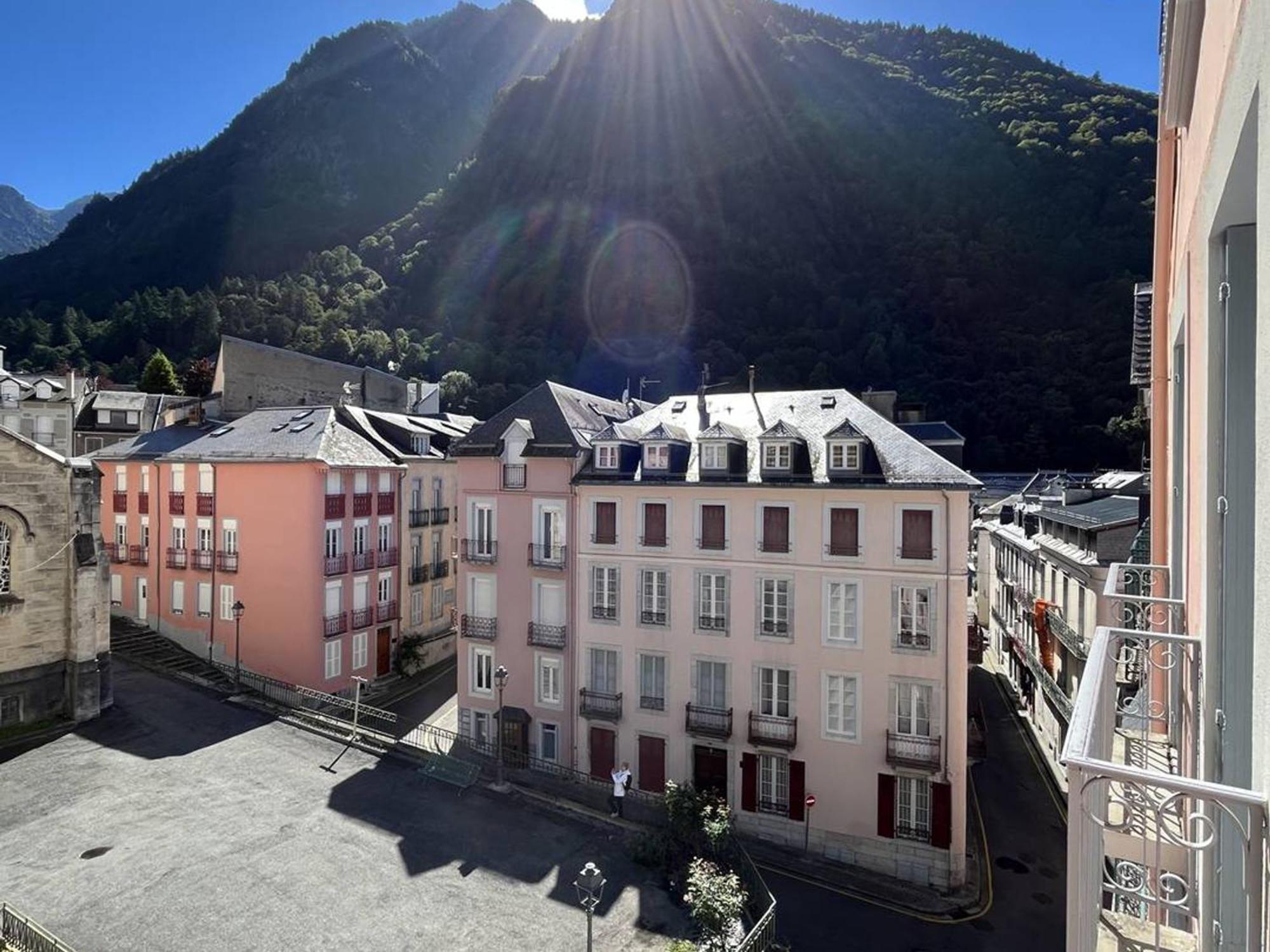Appartement Cauterets, 3 pièces, 4 personnes - FR-1-234-132 Esterno foto